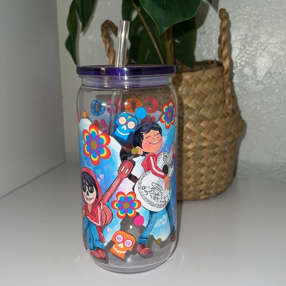 Coco Libbey 🌼💜 - Picture 2 of 2